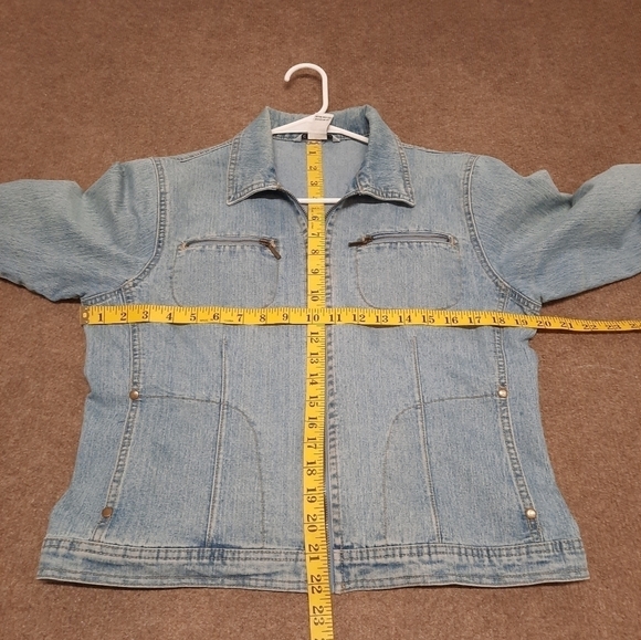 Cabi Women's Full Zip Jean Jacket #894 Blue Medium - Picture 6 of 6